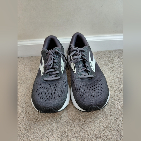Brooks Gray/Black Ghost 16 Men’s 11D Excellent - Picture 10 of 12